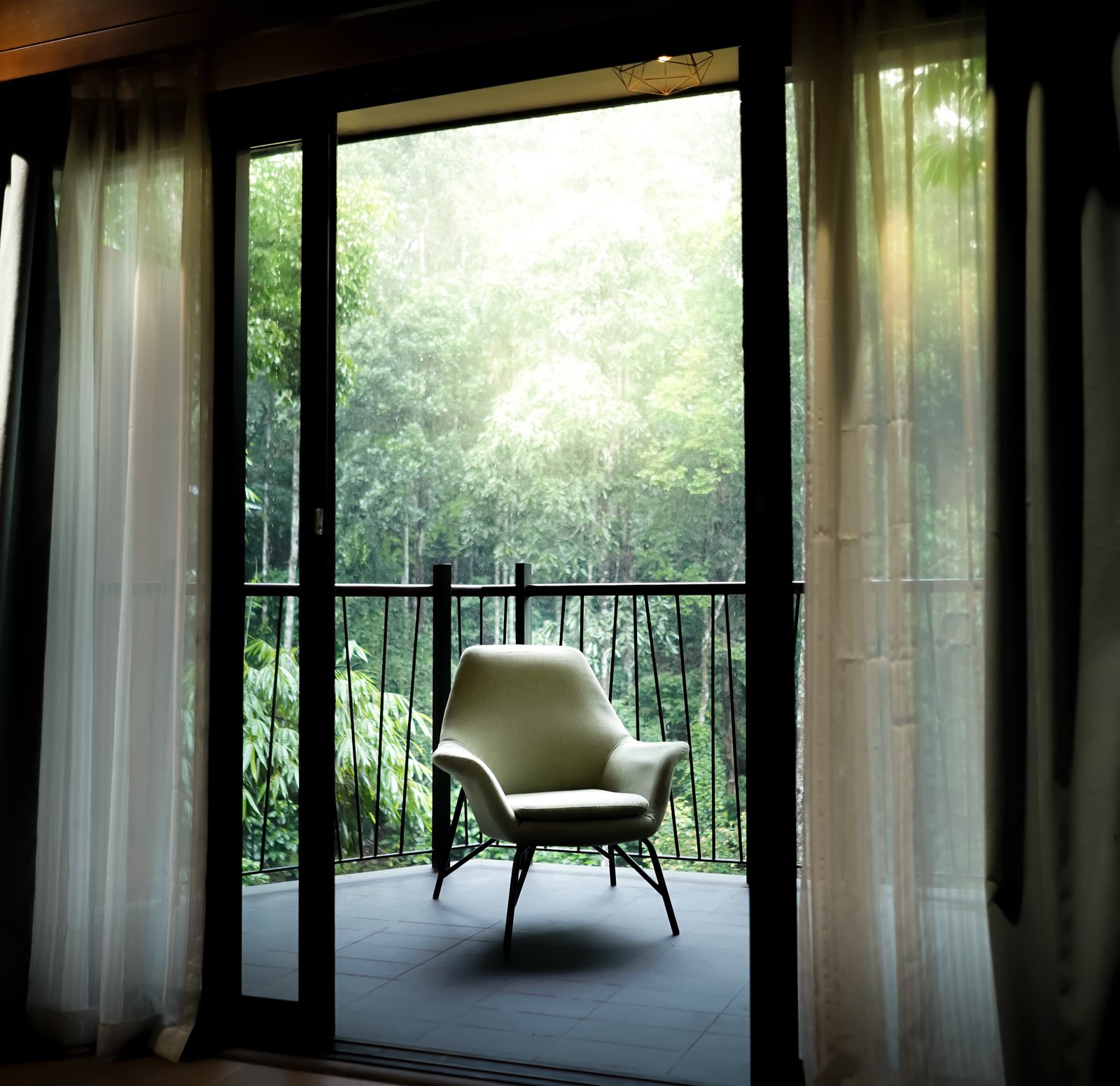 Kerala Backwaters Houseboat — Romantic Honeymoon Couples Alleppey